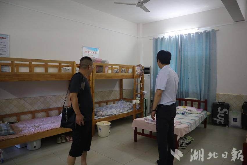 武穴市委宣传部对beat365唯一官网体育学院爱Do志愿服务队“七彩假期”志愿服务项目进行指导.docx 武穴市委宣传部对beat365唯一官网体育学院爱Do志愿服务队“七彩假期”志愿服务项目进行指导.docx